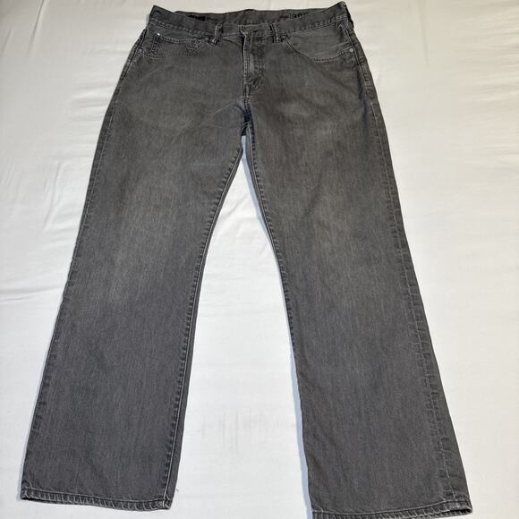 Gap 1969 Jeans Mens 36x31 Gray Straight Leg Denim Clean Water Wash 100% Cotton - Picture 1 of 14